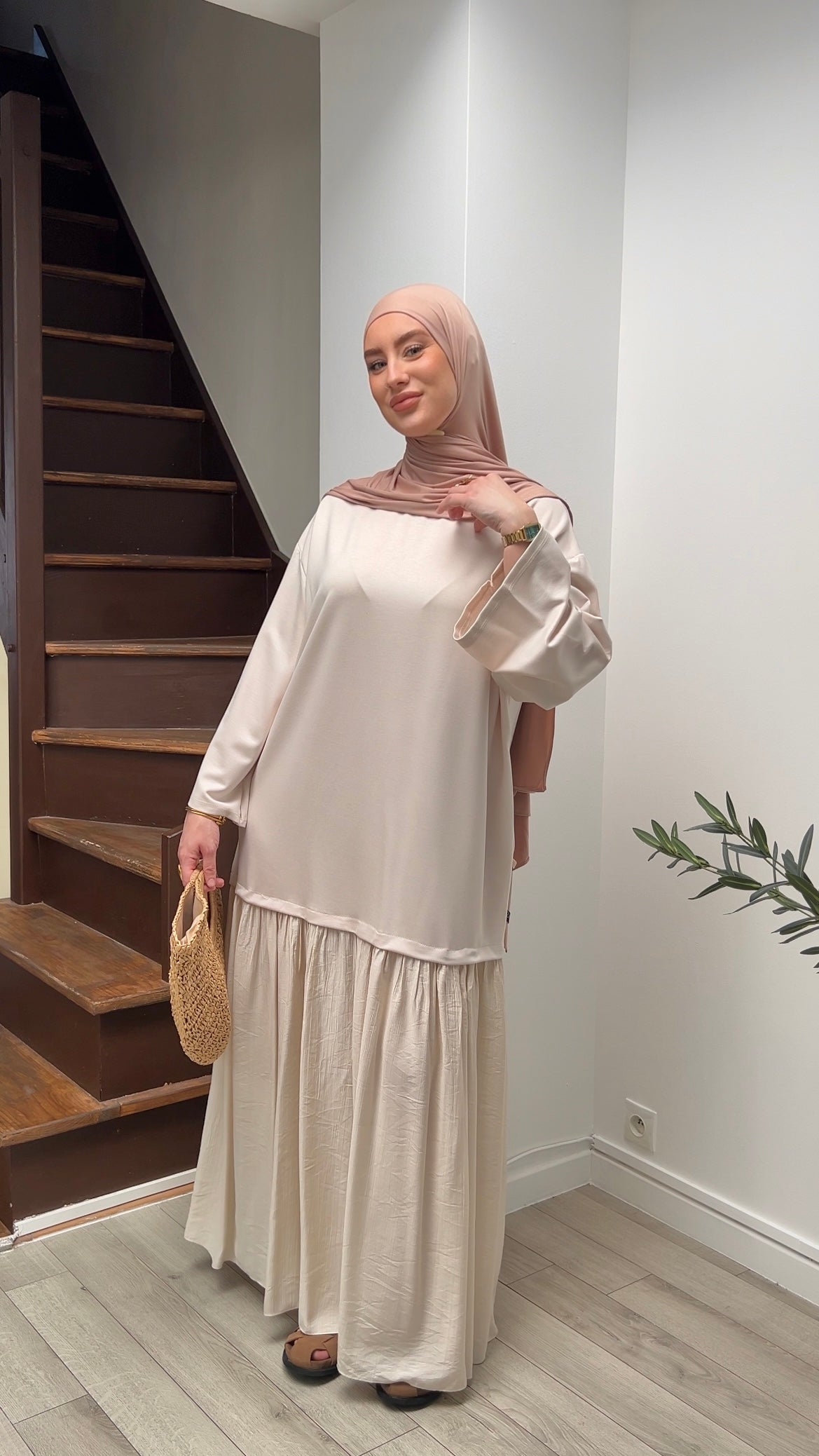 La abaya comfy beige