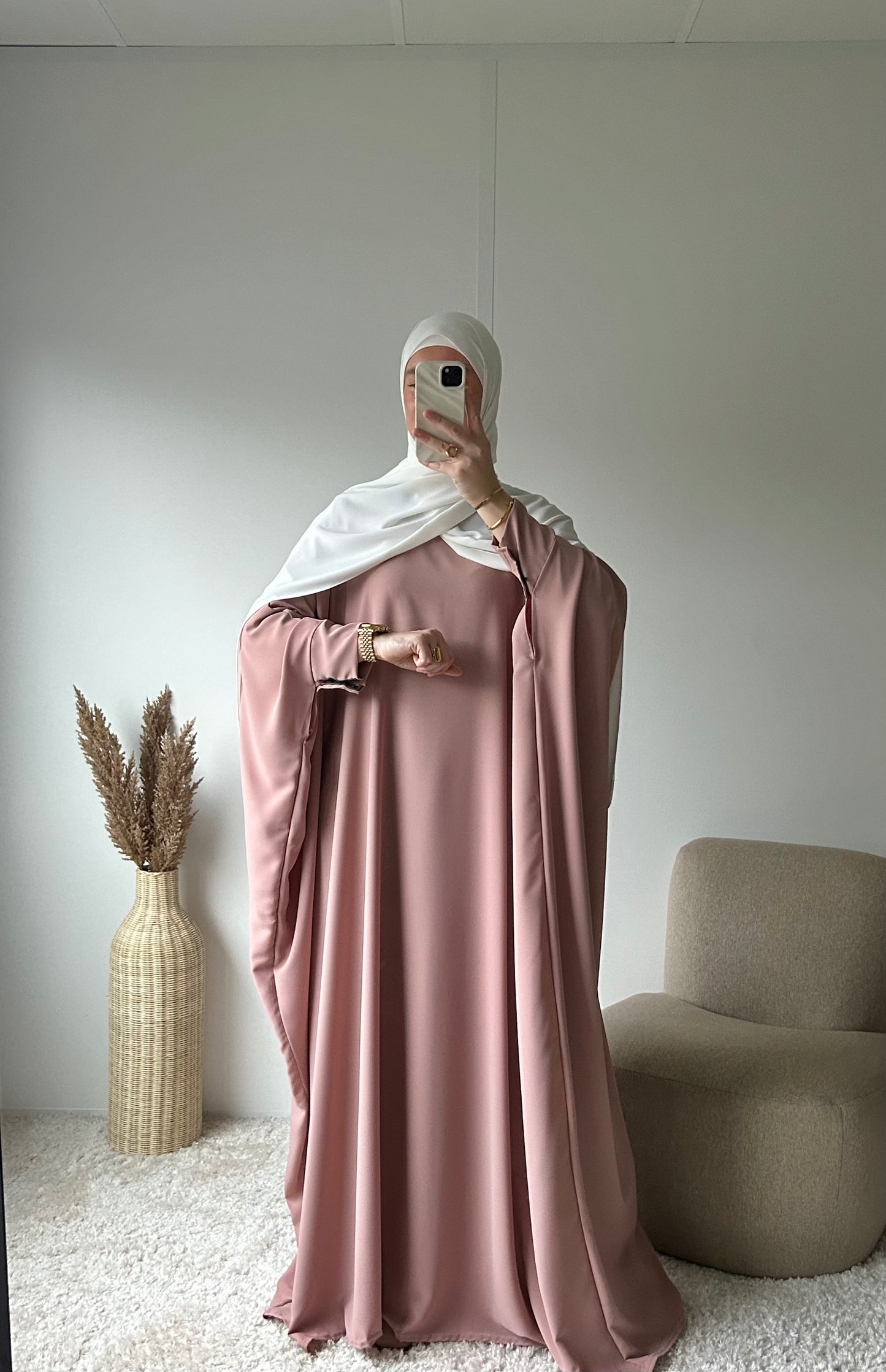 Abaya saoudienne en soie de Médine