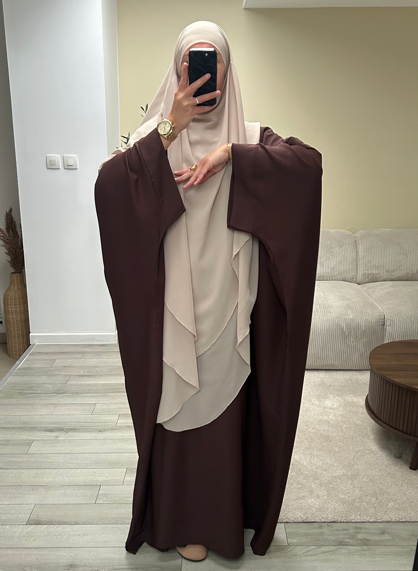 Abaya saoudienne Dina