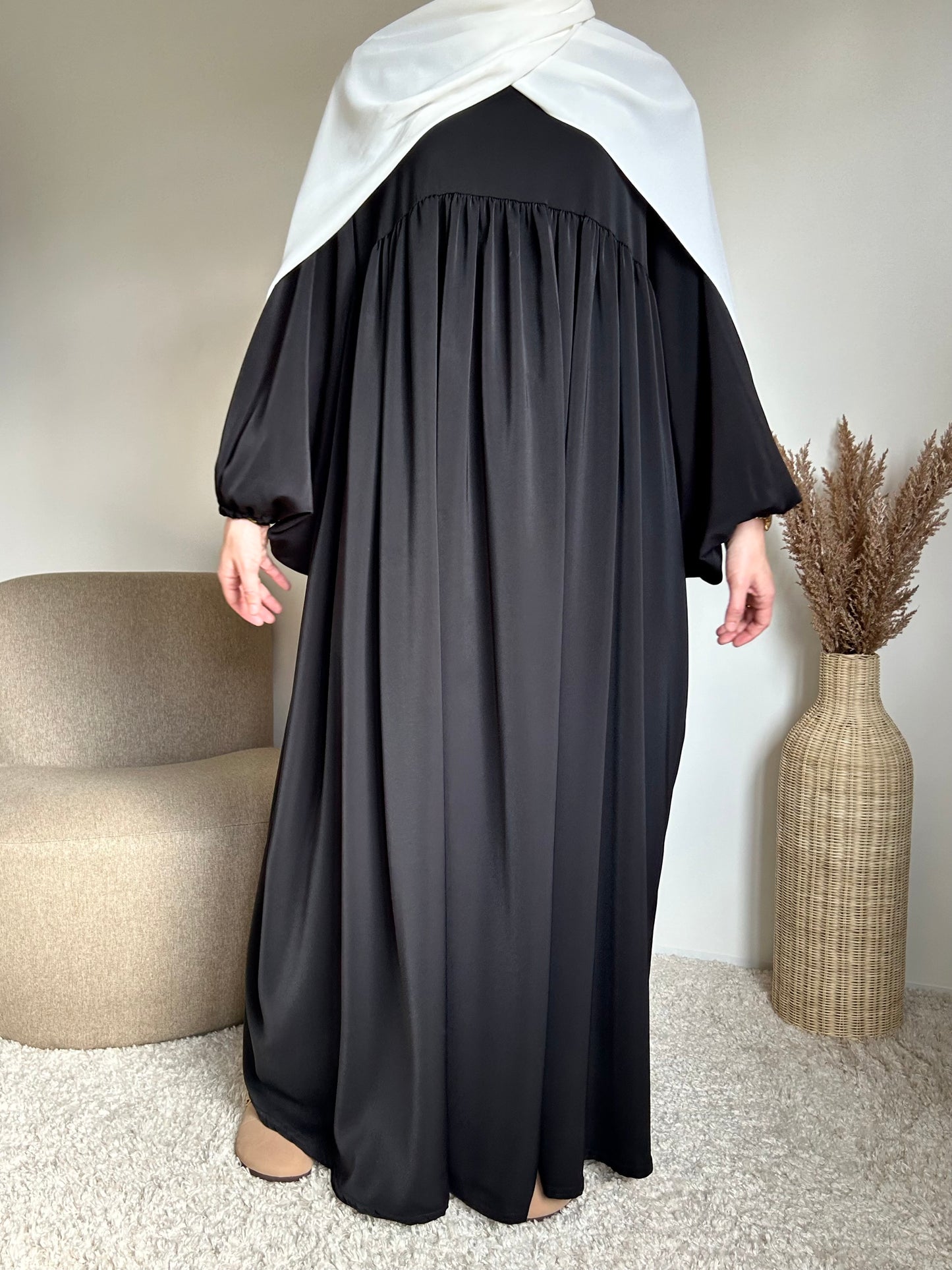 Abaya manches bouffantes en soie de Médine