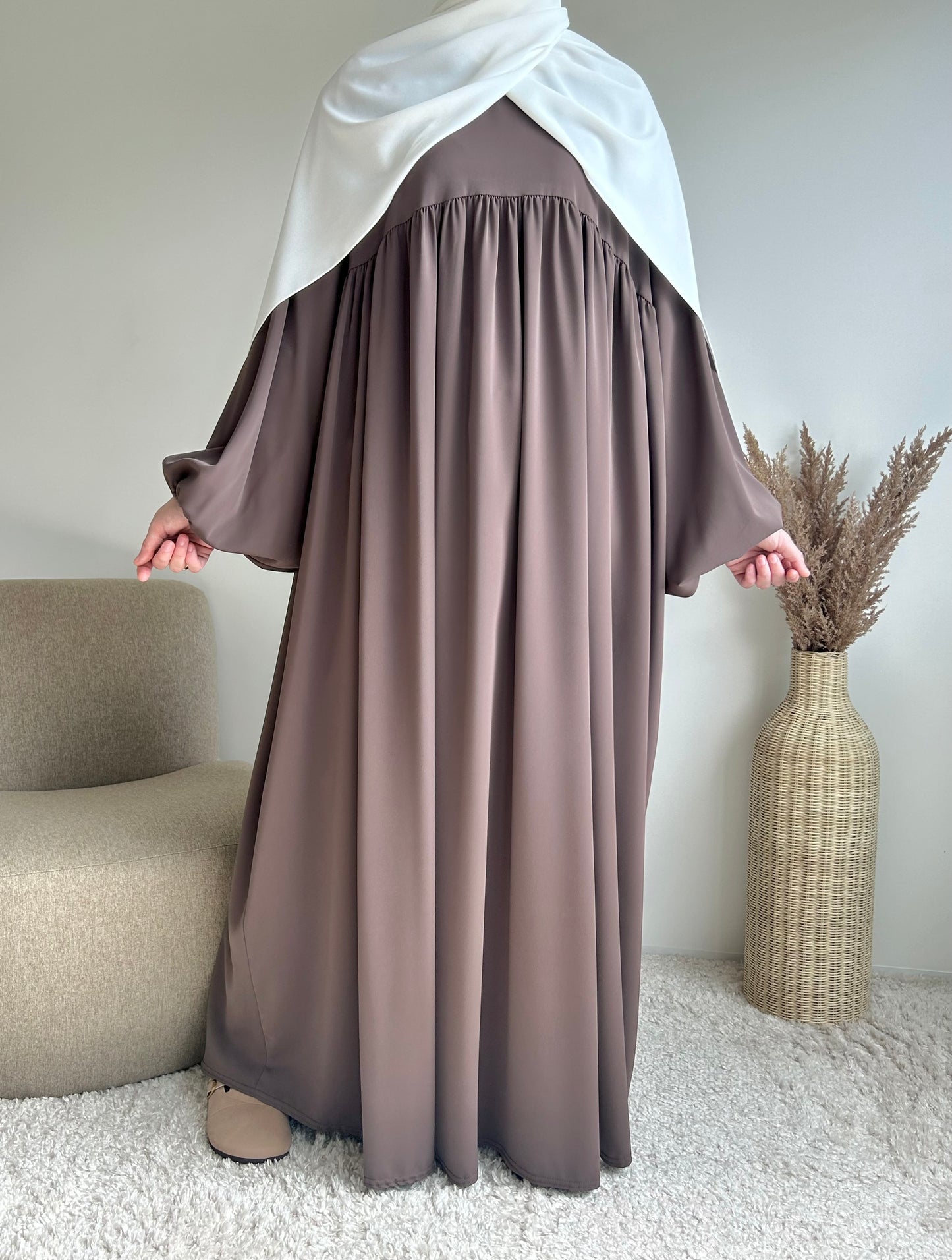 Abaya manches bouffantes en soie de Médine