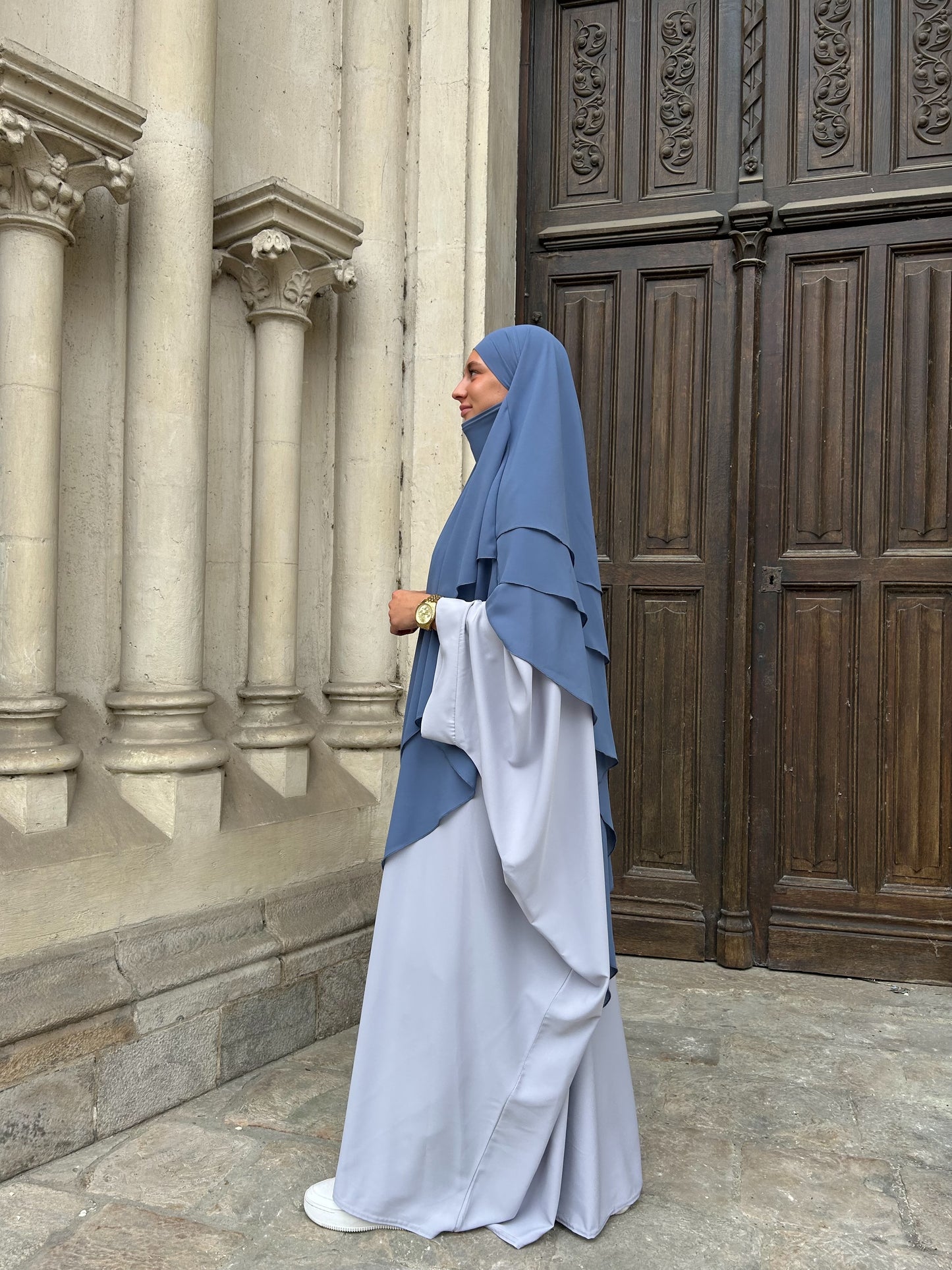 Abaya saoudienne Dina